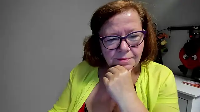 Adelewildx online show from July 27, 3:24 am