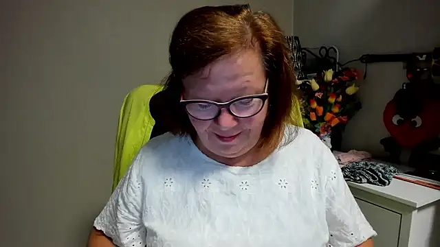 Adelewildx online show from July 30, 2:43 am