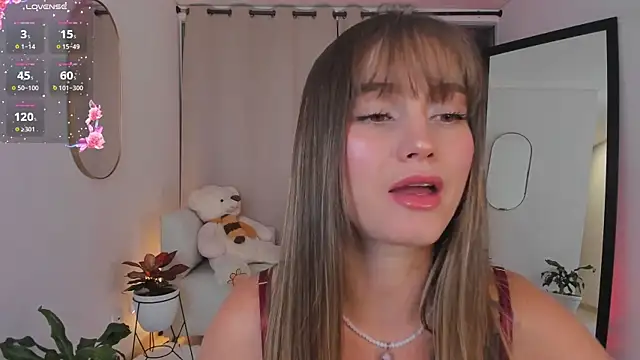 roxie gates  online show from November 9, 1:04 am