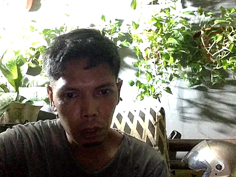 Snapshot of eddy_888 chatting on June 24, 2:49 pm eddy 888 online show from June 24, 2:49 pm