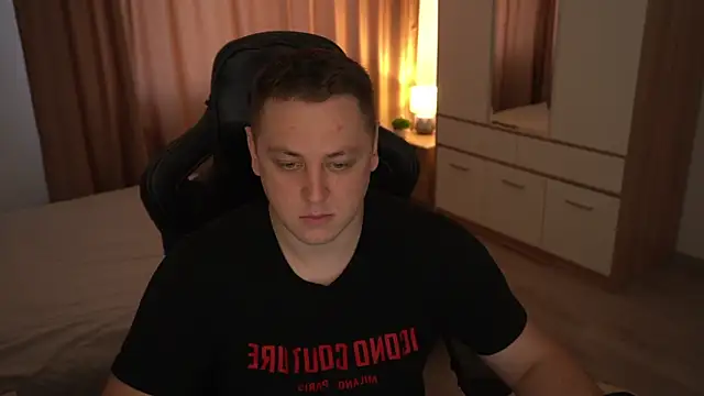 Snapshot of David_Doc chatting on September 27, 11:59 am David Doc online show from September 27, 11:59 am