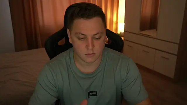 Snapshot of David_Doc chatting on October 13, 1:00 pm David Doc online show from October 13, 1:00 pm