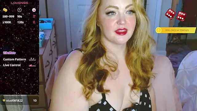 Snapshot of Cateycakes chatting on April 15, 7:48 am Cateycakes online show from April 15, 7:48 am