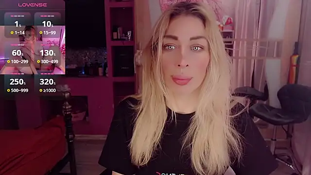 Snapshot of AnnieGOld_ chatting on November 30, 8:02 pm AnnieGOld online show from November 30, 8:02 pm