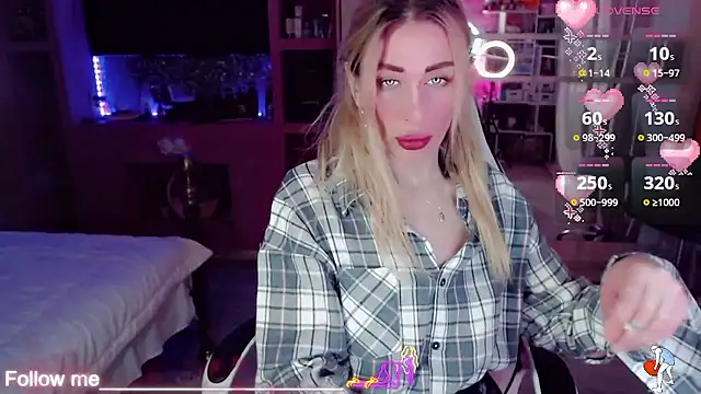 Snapshot of AnnieGOld_ chatting on January 17, 10:46 pm AnnieGOld online show from January 17, 10:46 pm