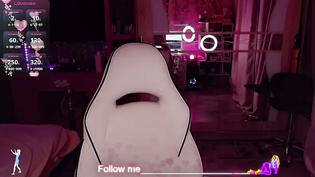 Snapshot of AnnieGOld_ chatting on March 15, 5:52 pm AnnieGOld online show from March 15, 5:52 pm