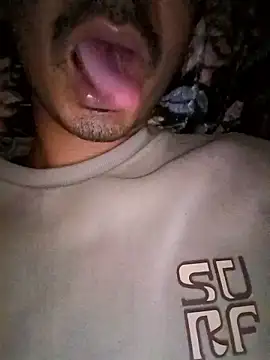 dreamtoungelick69 online show from January 10, 7:15 pm