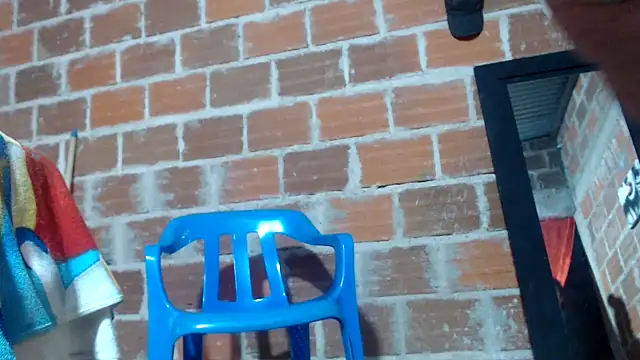 Snapshot of juanys_asshot chatting on March 12, 11:53 am juanys asshot online show from March 12, 11:53 am