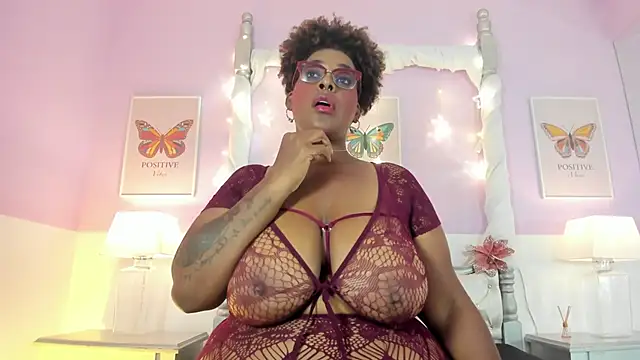 Snapshot of DakotaSexShow chatting on January 29, 7:43 pm DakotaSexShow online show from January 29, 7:43 pm