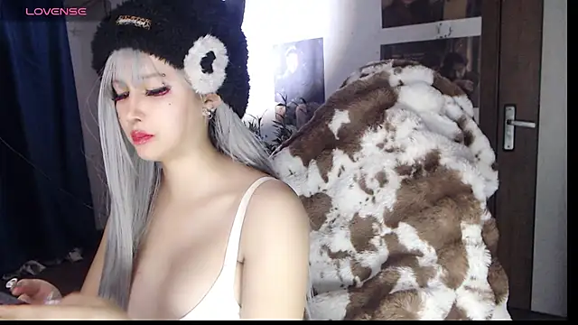 Snapshot of candy_cola chatting on November 18, 2:54 pm candy cola online show from November 18, 2:54 pm