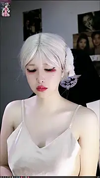 Snapshot of candy_cola chatting on January 6, 8:18 am candy cola online show from January 6, 8:18 am