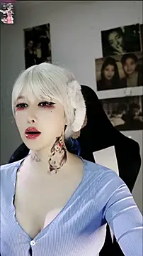 Snapshot of candy_cola chatting on January 9, 2:31 pm candy cola online show from January 9, 2:31 pm