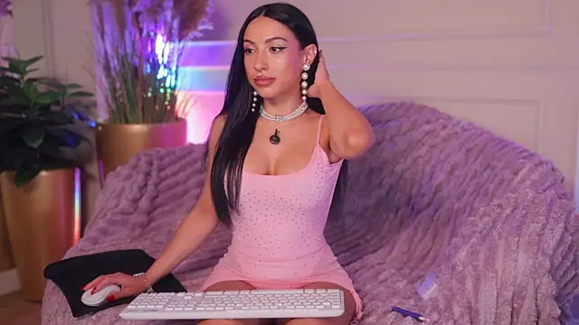 Snapshot of Anais_Bloom chatting on July 11, 7:27 pm Anais Bloom online show from July 11, 7:27 pm