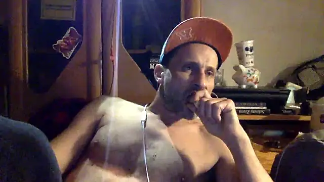 Snapshot of FireFox_Feel chatting on December 7, 8:38 pm FireFox Feel online show from December 7, 8:38 pm