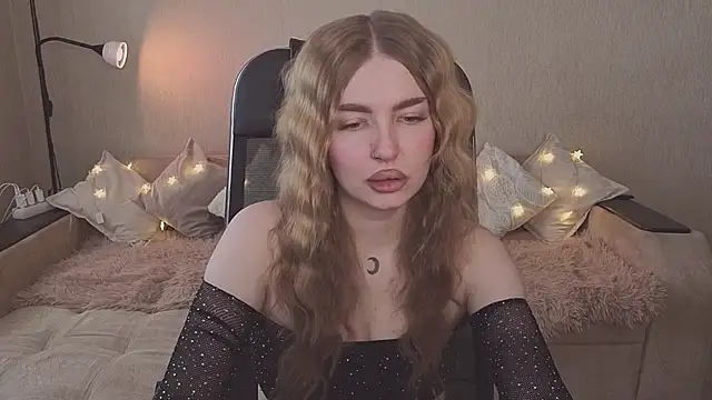 ViolettaLopez online show from February 17, 12:56 pm