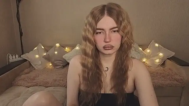 ViolettaLopez online show from February 28, 1:34 pm