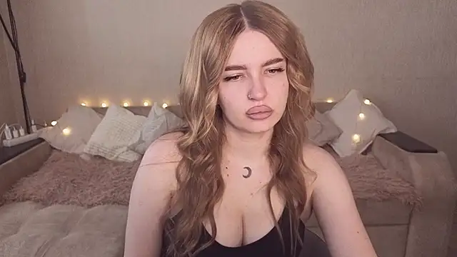 Snapshot of ViolettaLopez chatting on July 10, 1:14 pm ViolettaLopez online show from July 10, 1:14 pm