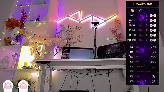 Snapshot of Elena-Marilyn chatting on November 18, 8:46 pm Elena-Marilyn online show from November 18, 8:46 pm