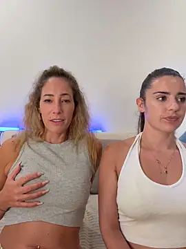 SweeetAlegra online show from April 27, 9:13 pm