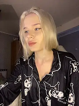 Snapshot of SIMBA_BOS chatting on December 25, 2:25 am SIMBA BOS online show from December 25, 2:25 am