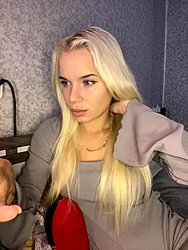 Snapshot of SIMBA_BOS chatting on September 19, 2:57 am SIMBA BOS online show from September 19, 2:57 am