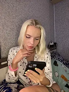 Snapshot of SIMBA_BOS chatting on October 9, 2:09 am SIMBA BOS online show from October 9, 2:09 am