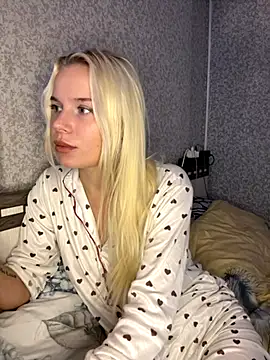 Snapshot of SIMBA_BOS chatting on October 25, 4:09 am SIMBA BOS online show from October 25, 4:09 am