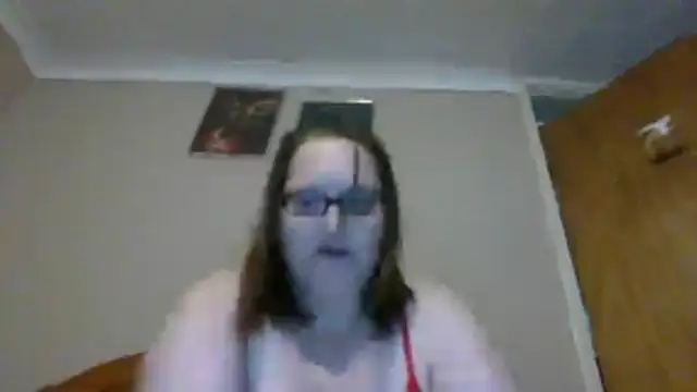 Snapshot of jukesy99 chatting on June 7, 4:33 pm jukesy99 online show from June 7, 4:33 pm