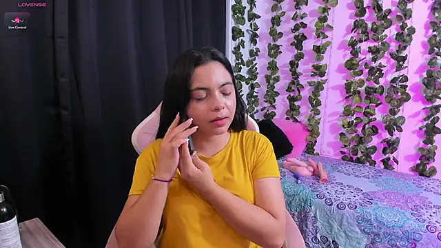 ashley morgan 18 online show from November 6, 2:34 am