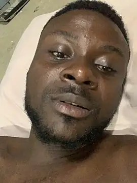 Snapshot of Khendren chatting on March 4, 8:26 pm Khendren online show from March 4, 8:26 pm