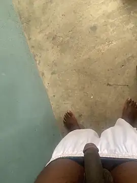 Snapshot of Khendren chatting on March 6, 9:50 am Khendren online show from March 6, 9:50 am