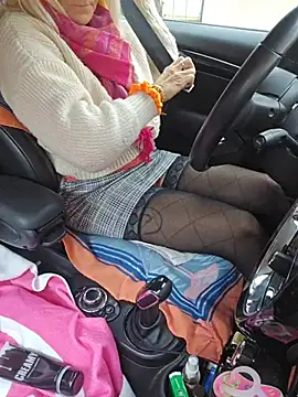 Nathotsexy1 online show from March 18, 1:36 pm