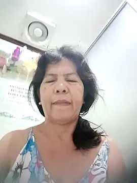 Snapshot of TropicalFlower chatting on October 9, 2:04 pm TropicalFlower online show from October 9, 2:04 pm