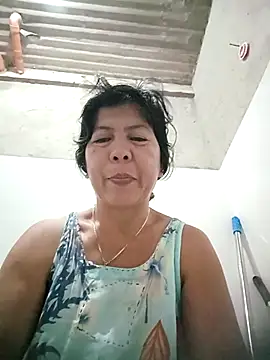 Snapshot of TropicalFlower chatting on November 25, 8:31 pm TropicalFlower online show from November 25, 8:31 pm