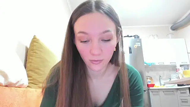 Naughty Molly online show from February 6, 8:01 pm