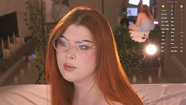 Snapshot of Ffoxyflame chatting on March 30, 10:55 pm Ffoxyflame online show from March 30, 10:55 pm