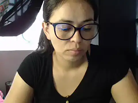 mayhott2 online show from February 5, 6:37 pm