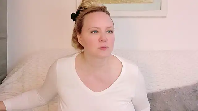 Sarah4you online show from January 15, 9:29 pm