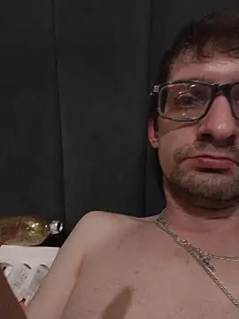 Snapshot of Krasav4ik4ik chatting on March 12, 7:53 pm Krasav4ik4ik online show from March 12, 7:53 pm