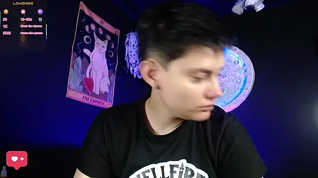 girl intense444 online show from February 11, 12:54 pm