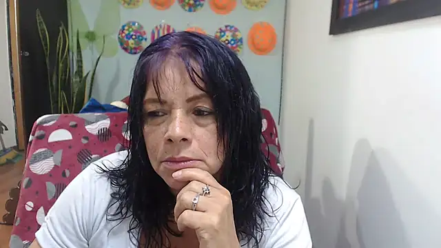 sexytitshot126 online show from June 25, 7:40 pm