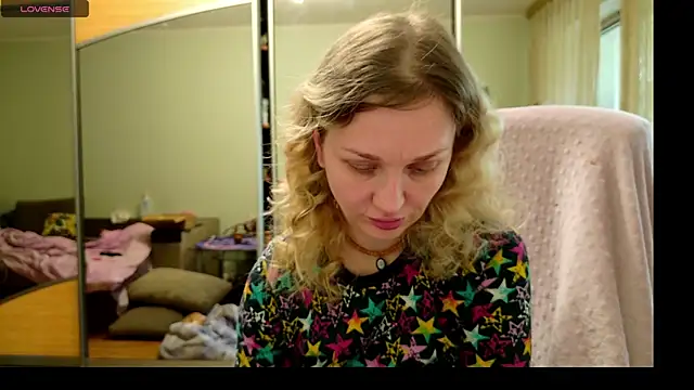 ModelEva online show from April 25, 12:08 pm