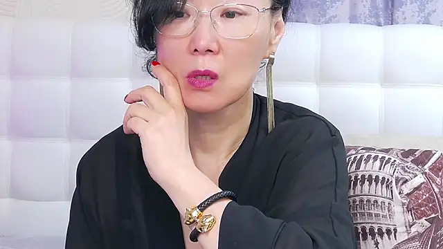 Asian legs online show from October 27, 9:13 am