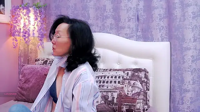 Asian legs online show from January 10, 10:28 am