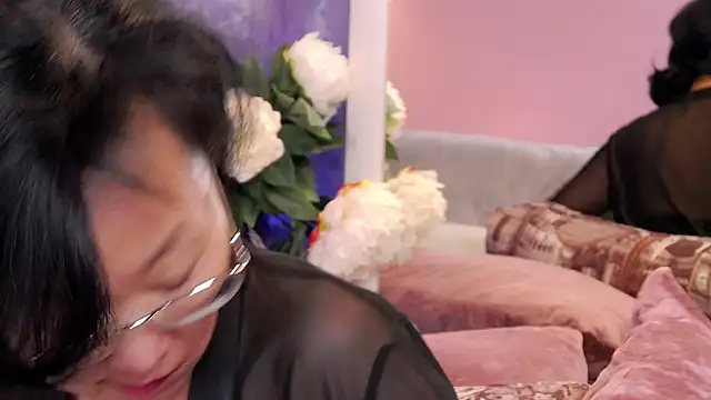 Asian legs online show from February 21, 9:54 am