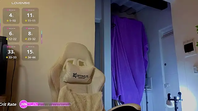 Snapshot of Katy_Randy chatting on November 12, 12:11 am Katy Randy online show from November 12, 12:11 am