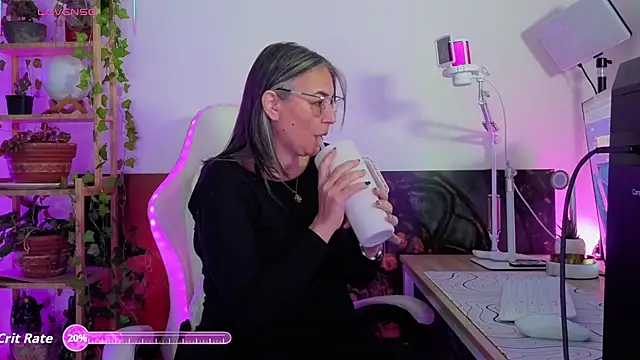 Snapshot of Katy_Randy chatting on December 3, 11:14 pm Katy Randy online show from December 3, 11:14 pm