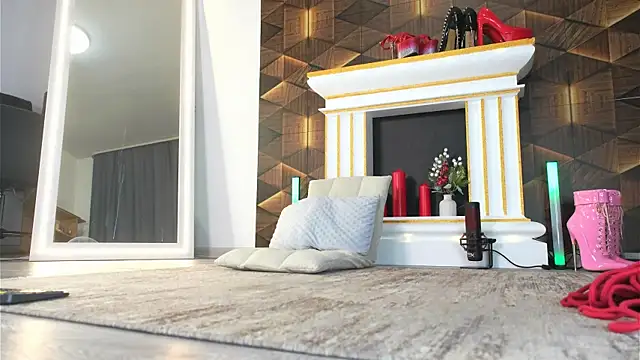 Angelalive online show from February 2, 11:40 am