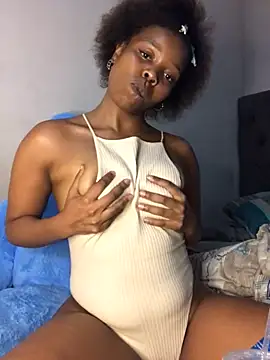 Snapshot of cherryontopy chatting on January 1, 9:31 pm cherryontopy online show from January 1, 9:31 pm