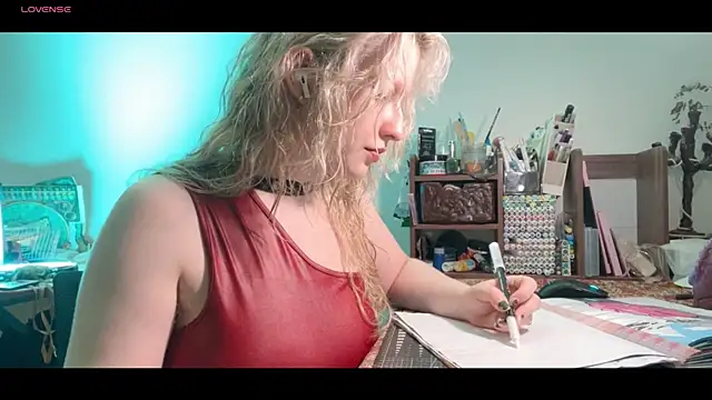 Snapshot of Hairy_Coraline chatting on July 9, 1:04 pm Hairy Coraline online show from July 9, 1:04 pm